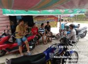 Jum'at Curhat, personil Polsek Kapuas Tengah Tampung langsung Keluh Kesah Warga Desa Pujon. 11 Jum’at Curhat, personil Polsek Kapuas Tengah Tampung langsung Keluh Kesah Warga Desa Pujon.