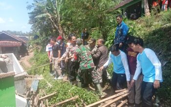 Bangunan Mushola MTS 1 Sukabumi Ambruk, 2 Siswi Alami Luka Ringan