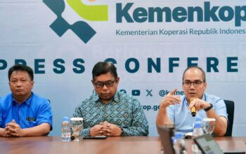 Kementerian Koperasi saat menggelar konferensi pers bersama Asosiasi Penjaminan Daerah