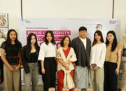 Reinterpretasi Budaya Indonesia di Hong Kong oleh Tim Desainer Muda Fashion Program BINUS University