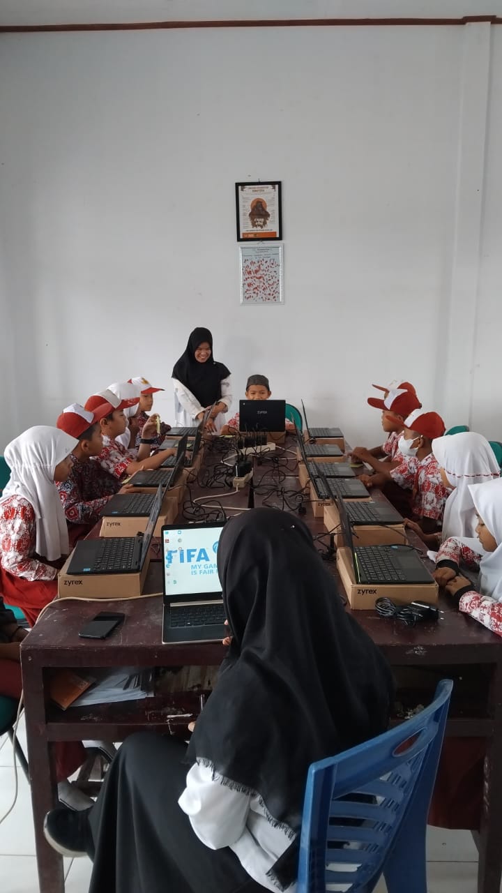 Suasana belajar mengajar di SD Muhammadiyah 1 Sidikalang Dairi.