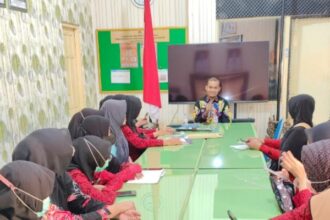 Kegiatan Validasi data yang dilakukan oleh Dinkes P2KB Kabupaten Sumenep, (Foto: AnalisNews.co.id)