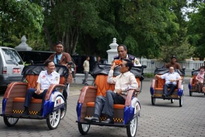 KAI Salurkan Bantuan CSR Becak Listrik kepada Pemerintah Daerah DIY