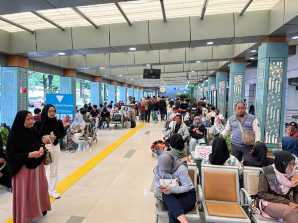 72 Keberangkatan Kereta Api dari Daop 1 Jakarta Normal 100 Persen