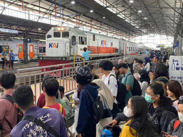 Berangkatkan Hampir 6 Juta Penumpang KA pada 2025, KAI Daop 4 Semarang Sampaikan Terima Kasih atas Kepercayaan Pelanggan (1)