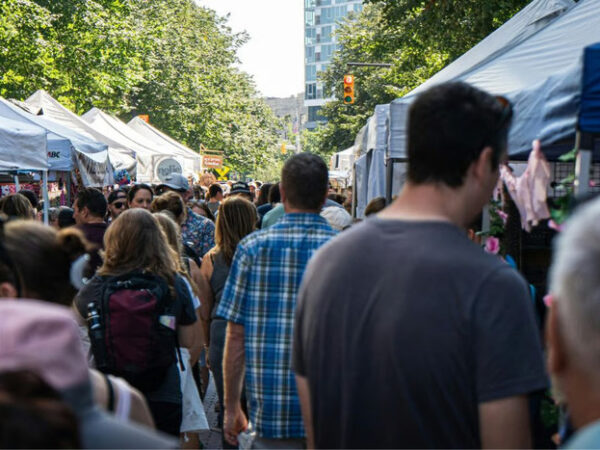 Fenomena Antre di Tempat Makan Viral, Worth It atau Sekadar Ikut Tren (1)
