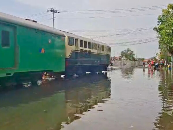 Genangan Air di Pekalongan–Sragi, Pastikan Seluruh KAJJ Daop 7 Madiun Tetap Tepat Waktu