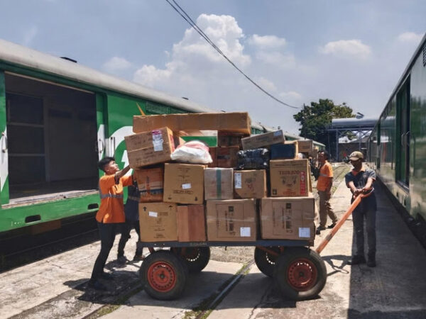KAI Daop 2 Bandung Angkut 481ribu Kg Barang Hantaran Selama Angkutan Nataru 2025