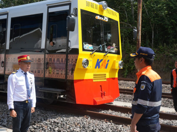 Manajemen KAI Divre III Palembang Lakukan Pengawasan Lintas di Libur Panjang Hari Isra Mikraj
