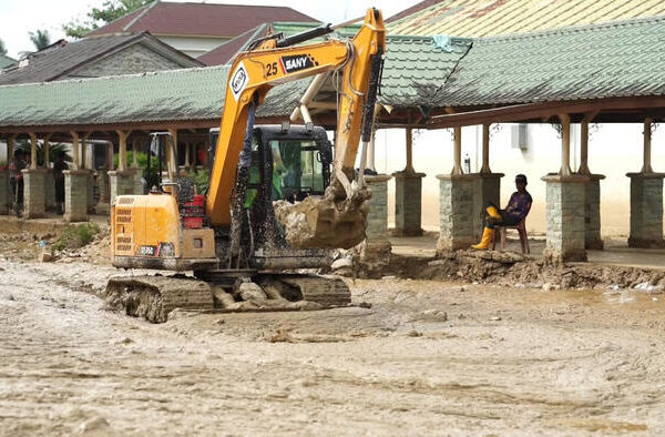 Pulihkan Layanan Medis, Kementerian PU Percepat Pembersihan RSUD dan Puskesmas Terdampak Bencana di Sumatera (1)