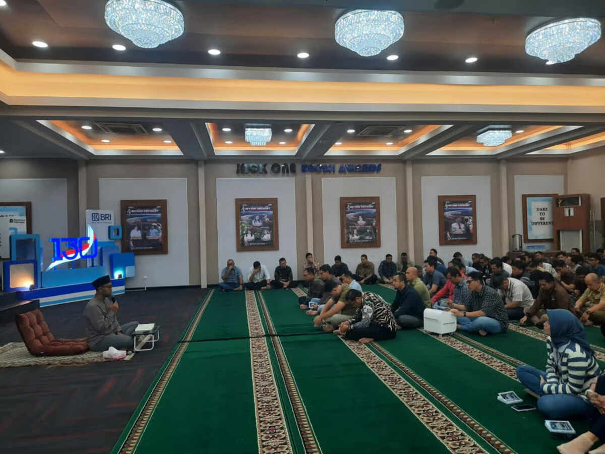 BRI Region 6Jakarta 1 Rutin Gelar Pengajian Jumat Pagi, Perkuat Nilai Spiritual dan Kebersamaan Pekerja