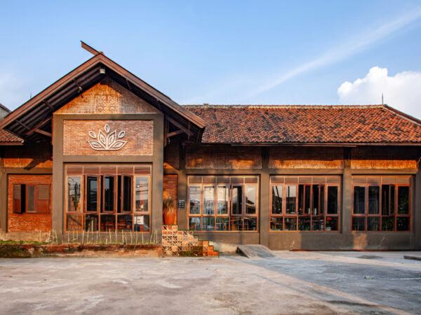 Dari Ikan Pesmol ke Tabulla Rasa Evolusi Resto Bandung yang Diam Diam Ditiru Banyak Orang