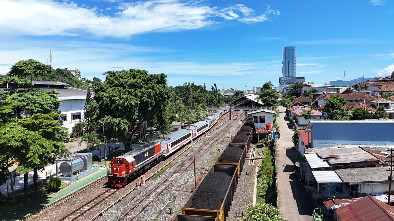 KAI Divre IV Tanjungkarang Catat Pertumbuhan Angkutan dan Perluas Manfaat Sosial