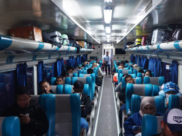 Libur Tahun Baru Imlek 2577, KAI Divre III Palembang Sediakan 16.008 Tempat Duduk