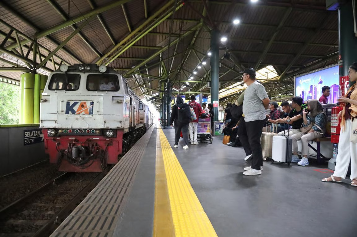 Pemesanan Tiket H 1 Lebaran Tembus 22.494, KAI Daop 1 Jakarta Ajak Masyarakat Mudik Lebih Awal