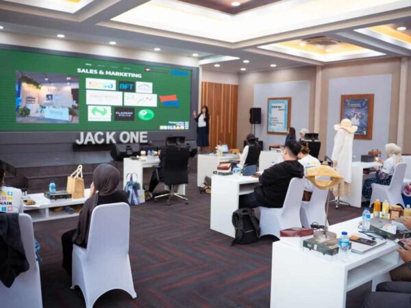 Seminar dan Workshop Pengusaha Muda Brilian BRI Region 6Jakarta 1 Dorong Lahirnya Entrepreneur Tangguh dan Inovatif
