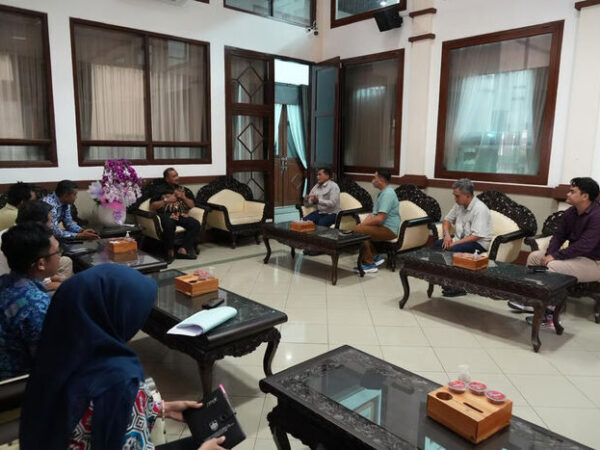 Sinergi KAI Daop 4 Semarang dan Pemkab Pemalang Bahas Rencana Pemberhentian KA di Stasiun Comal untuk Dukung Mobilitas dan Pariwisata Daerah