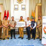 TJSL KAI Daop 1 Jakarta Salurkan Pompa Air ke Pemkot Cilegon