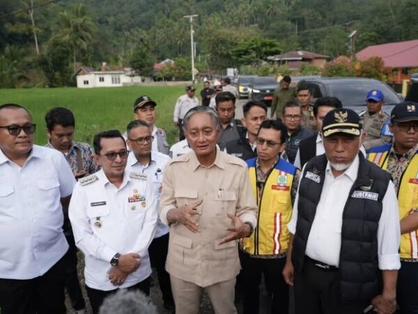 Tengah Bapak Dody Hanggodo Menteri Pekerjaan Umum