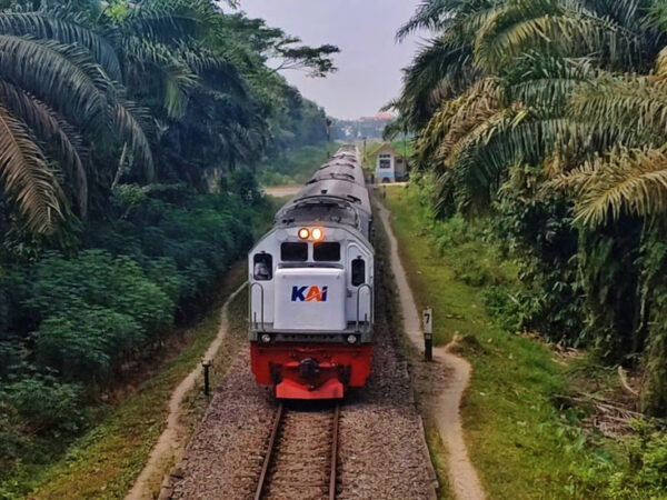 KAI Divre I Sumut Jadi Motor Penggerak Ekonomi, Mobilisasi 200.042 Penumpang Selama Februari 2026 (3)