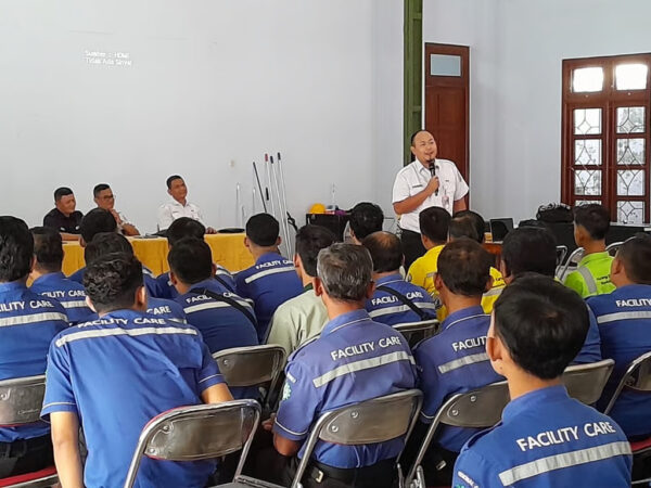 Tingkatkan Standar Pelayanan Kebersihan saat Angleb, KAI Services Gelar Pembinaan Petugas Cleaning di Regional Yogyakarta
