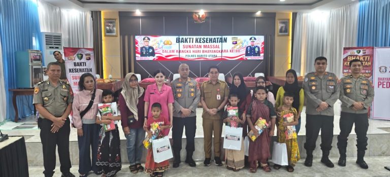 Sambut Hari Bhayangkara ke-80, Polres Barito Utara Berikan Pelayanan Kesehatan Melalui Sunatan Massal