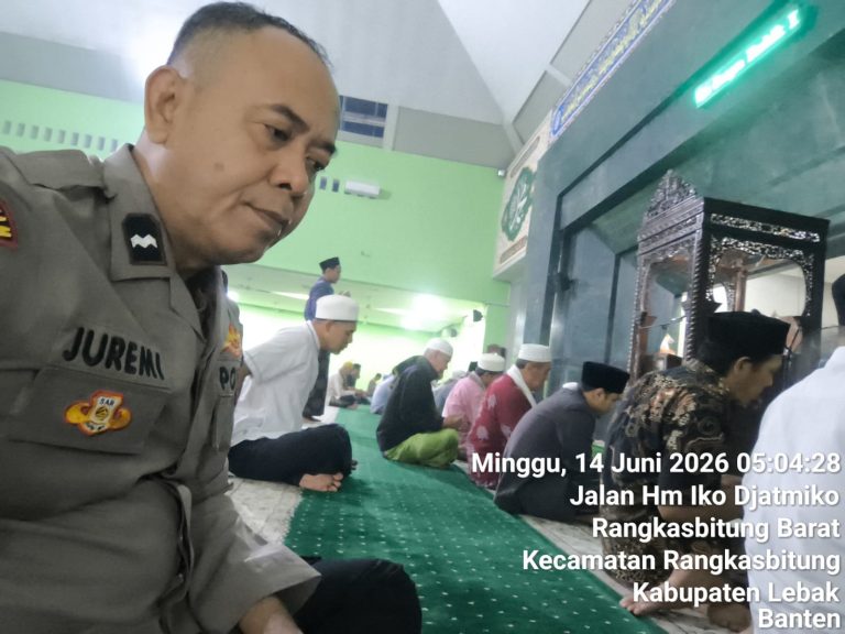 Anggota Polsek Rangkasbitung Polres Lebak Giat Program Kapolda Banten Subuh Keliling