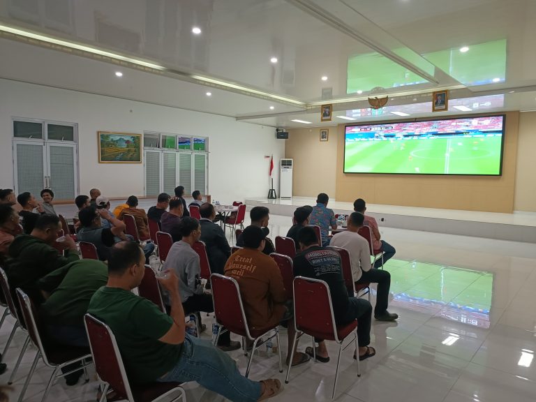 Kapolres Lebak Gelar Nonton Bareng Piala Dunia FIFA 2026 Bersama PJU dan Masyarakat