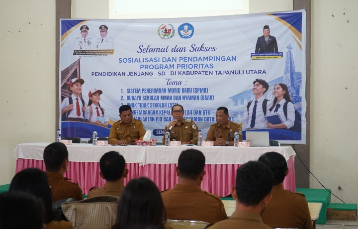 Bupati Taput Tekankan Pendidikan Karakter di Tengah Era AI