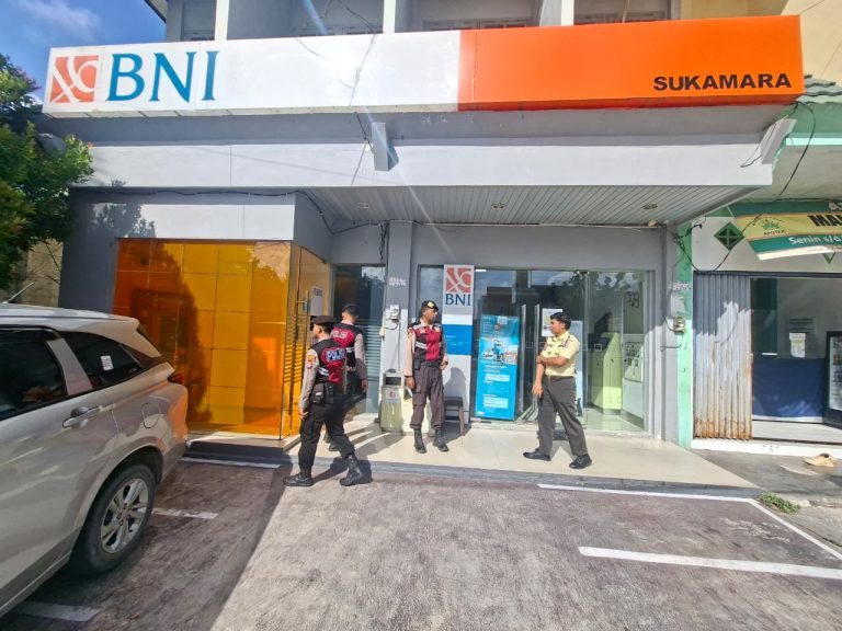 Dukung Keamanan Aktivitas Perbankan, Sat Samapta Polres Sukamara Intensifkan Patroli Dialogis