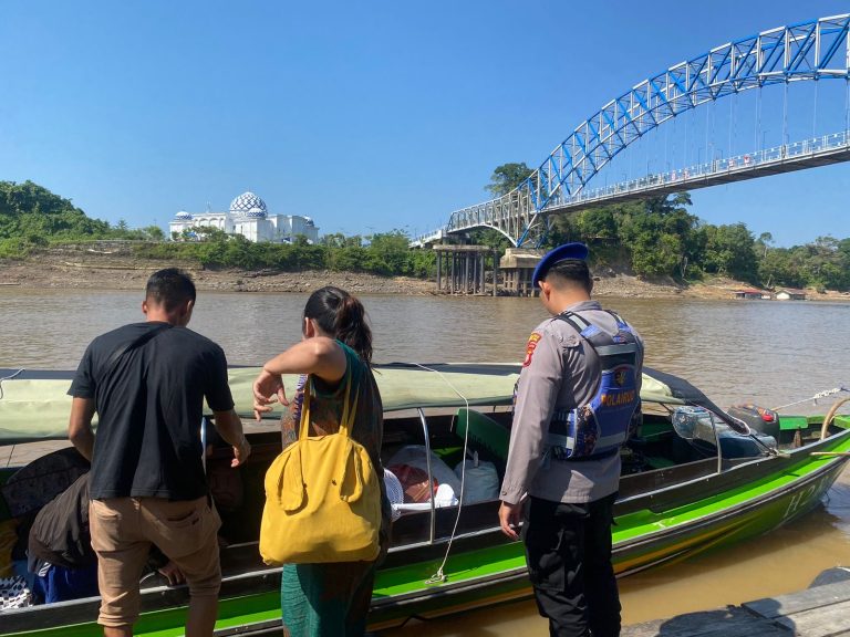 Polres Barito Utara Intensifkan Patroli Perairan, Pastikan Aktivitas Masyarakat di Das Barito Aman dan Kondusif