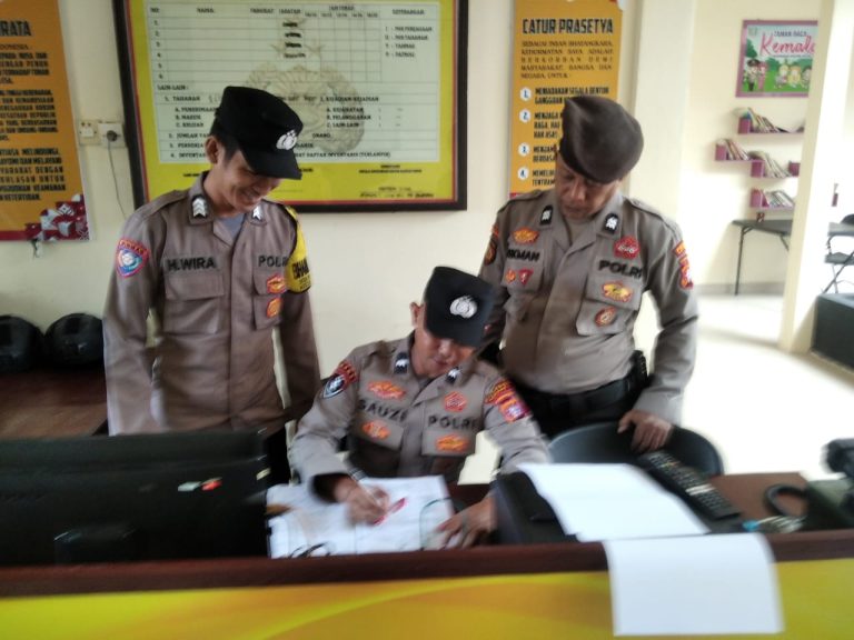 POLSEK KAPUAS TIMUR RUTIN LAKSANAKAN SIAGA PENJAGAAN MAKO, CEGAH ANCAMAN MAUPUN GANGGUAN KAMTIBMAS