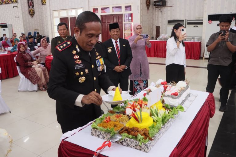 Polres Murung Raya Gelar Acara Syukuran Hari Bhayangkara Ke-80 Perkuat Soliditas Bersama TNI, Forkopimda dan Masyarakat