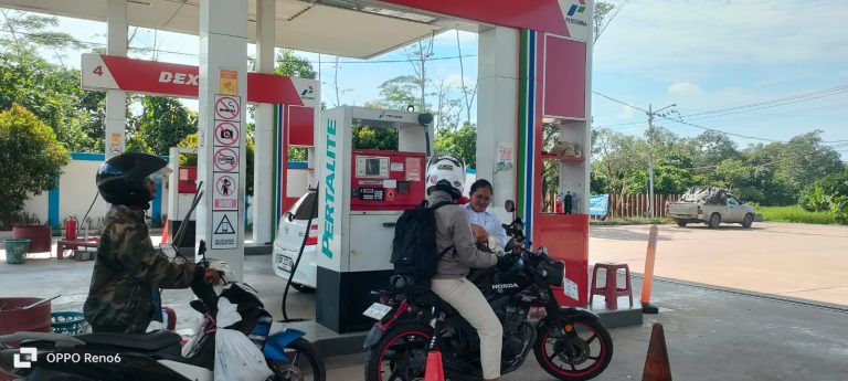 Polsek Kapuas Hilir Rutin Laksanakan Patroli Ke SPBU Antisipasi Terjadinya Gangguan Kamtibmas Dan Penyalahgunaan BBM Bersubsidi