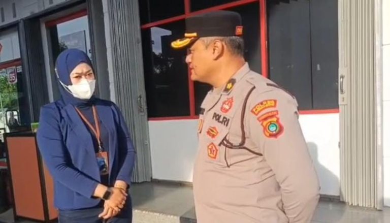 Polres Bangka Barat Kawal Distribusi BBM di Tengah Antrean Panjang, Pengelola SPBU Diminta Perketat Pengawasan