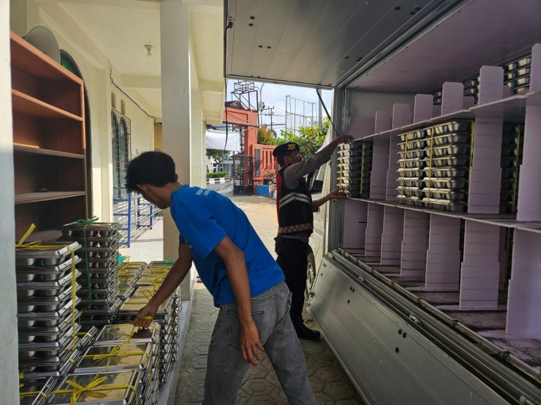 Dukung Program Nasional, Polres Barito Utara Kawal Ketat Pendistribusian Makanan Bergizi Gratis ke Sekolah