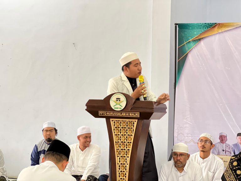 Pondok Pesantren Tahfidz Nurul Salam Al Maliki Gelar Haul Jama KH. Ahmad Rifai dan Hj. Rukiah di Cimarga Lebak