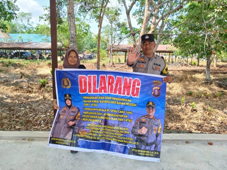 Cegah Perusakan Ekosistem Perairan, Polsek Kapuas Timur Sosialisasikan Bahaya Illegal Fishing untuk Keberlanjutan