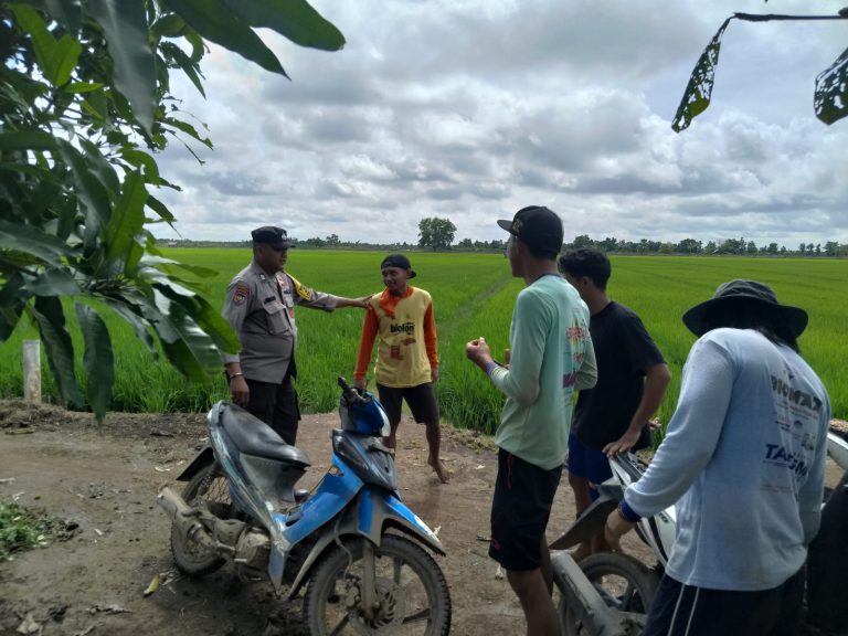Dekatkan Diri dengan Petani, Polsek Pandih Batu Gencarkan Dialog Kamtibmas di Gadabung