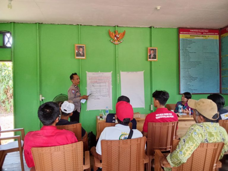 Cegah Karhutla Sejak Dini, Bhabinkamtibmas Sebangau Jaya Hadiri Penguatan Peran MPA