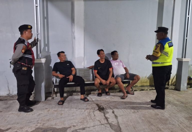 Antisipasi Gangguan Keamanan, Polsek Kahayan Kuala Gelar Patroli di Pusat Aktivitas Masyarakat