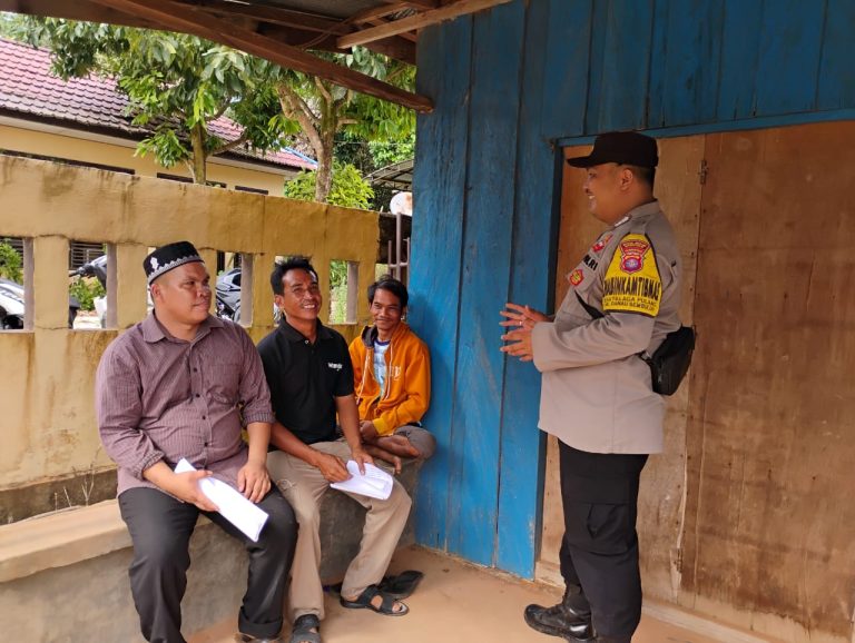 BHABINKAMTIBMAS POLSEK DANAU SEMBULUH SAMBANG WARGA, PERKUAT KEMITRAAN DAN JAGA KAMTIBMAS