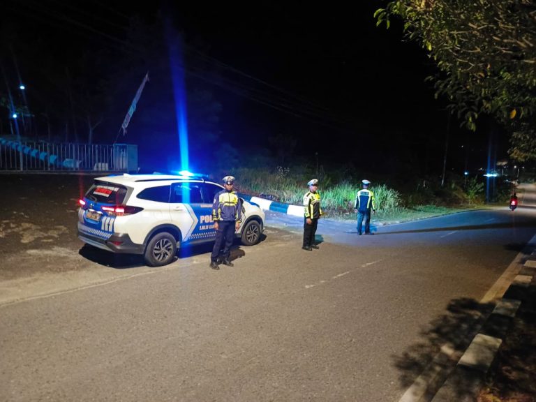 Patroli Malam Polres Gunung Mas Sasar Titik Rawan Balap Liar, Jalanan Kuala Kurun Tetap Aman dan Kondusif