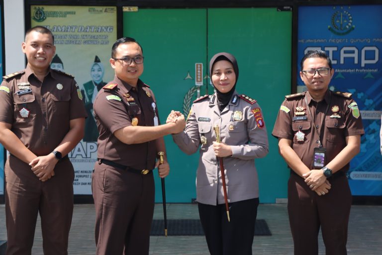 Perkuat Sinergi Penegakan Hukum, Kapolres Gunung Mas Jalin Silaturahmi dengan Kejaksaan Negeri