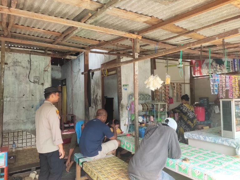 Pantau Pusat Aktivitas Pesisir, Polsek Jelai Gelar Operasi KRYD Pagi Hari