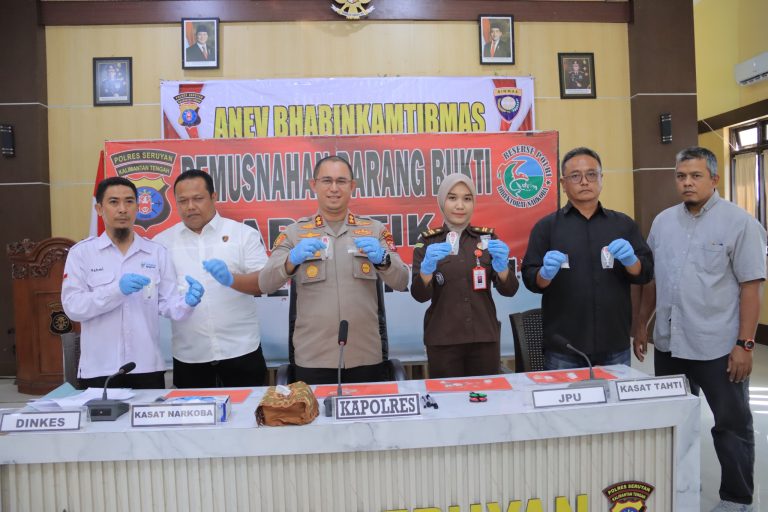 BERANTAS NARKOBA TANPA KOMPROMI, POLRES SERUYAN MUSNAHKAN BARANG BUKTI