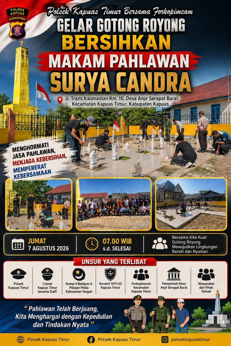 Polsek Kapuas Timur Bersama Forkopimcam Gelar Gotong Royong Bersihkan Makam Pahlawan Surya Candra