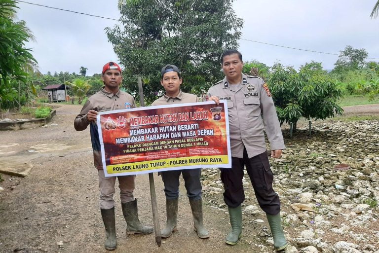 Bhabinkamtibmas Batu Karang Sosialisasi Larangan Karhutla Ke Warga Desa Batu Karang