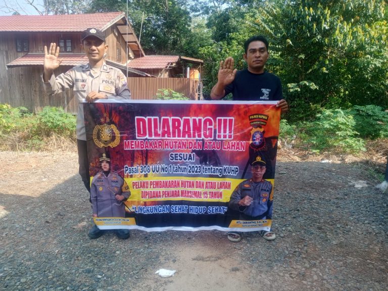 “Cegah Karhutla” Polsek Kapuas Timur Rutin Sosialisasi dan Imbau Masyarakat Tidak Membakar Hutan dan Lahan
