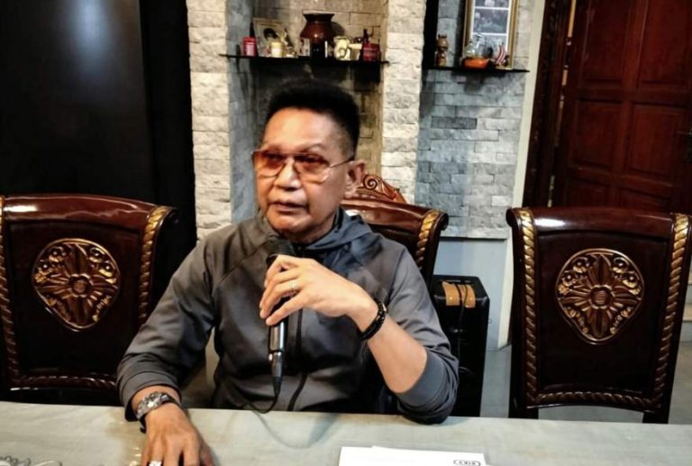 Obbie Messakh Belum Selesai Bernyanyi: Rilis “Mati Banya” dan Cerita Cinta yang Terlambat